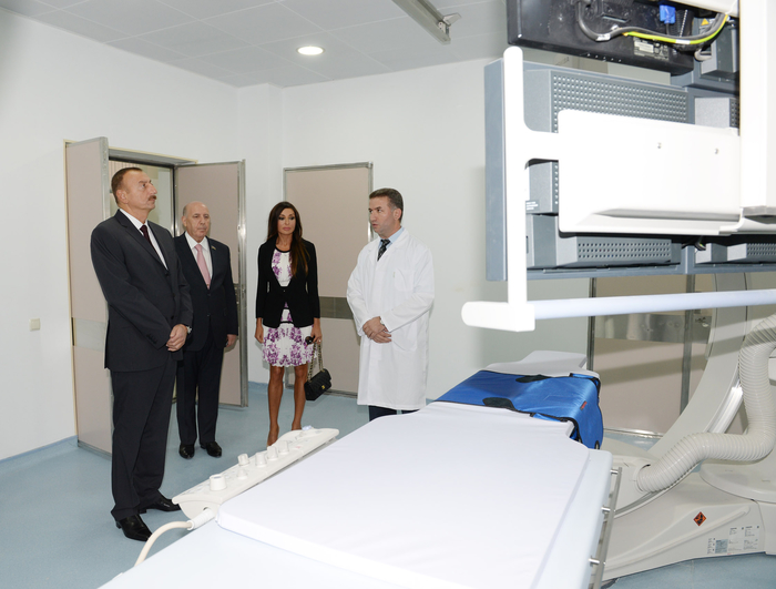 Prezident İlham Əliyev və xanımı Azərbaycan Tibb Universitetinin Tədris-Cərrahiyyə Klinikasının açılışında iştirak ediblər (FOTO)