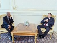 İlham Əliyev Sudanın və Britaniyanın Azərbaycandakı səfirlərinin etimadnamələrini qəbul edib (FOTO)