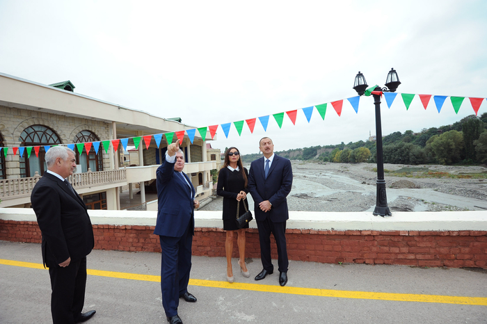 Qubada əsaslı təmir olunmuş "Qırmızı körpü" sakinlərin rahat gediş-gəlişini təmin edəcək (FOTO)