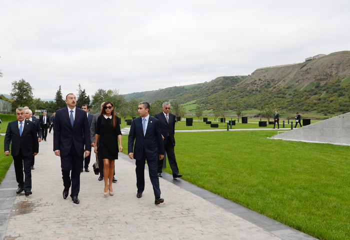 Prezident İlham Əliyev: Gələcəkdə faciələrdən sığortalanmaq üçün erməni faşizminə dünya miqyasında mütləq layiqli qiymət verilməlidir (FOTO)