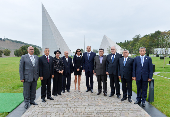 Prezident İlham Əliyev: Gələcəkdə faciələrdən sığortalanmaq üçün erməni faşizminə dünya miqyasında mütləq layiqli qiymət verilməlidir (FOTO)