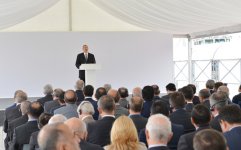 Prezident İlham Əliyev: Azərbaycanın uğurlu neft-qaz siyasəti artıq nəinki bölgə ölkələrində, eyni zamanda, Avropa qitəsində enerji məsələlərinin həllinə də öz töhfəsini verəcək (FOTO)