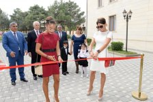 Mehriban Əliyeva Bakının Xəzər rayonunda körpələr evi-uşaq bağçalarının və poliklinikanın açılışında iştirak edib (ƏLAVƏ OLUNUB-2) (FOTO)