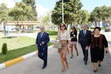 Mehriban Əliyeva Bakıda internat məktəblərinin məzunu olan gənclər üçün yaşayış binasının və uşaq bağçalarının açılışında iştirak edib (FOTO) (ƏLAVƏ OLUNUB)
