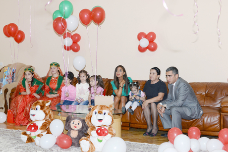 Heydər Əliyev Fondunun vitse-prezidenti Leyla Əliyeva Bakıdakı bir sıra uşaq evlərində olub (FOTO)