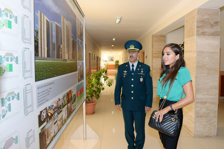 Heydər Əliyev Fondunun vitse-prezidenti Leyla Əliyeva Dövlət Sərhəd Xidmətinin xüsusi məktəbi ilə tanış olub (FOTO)