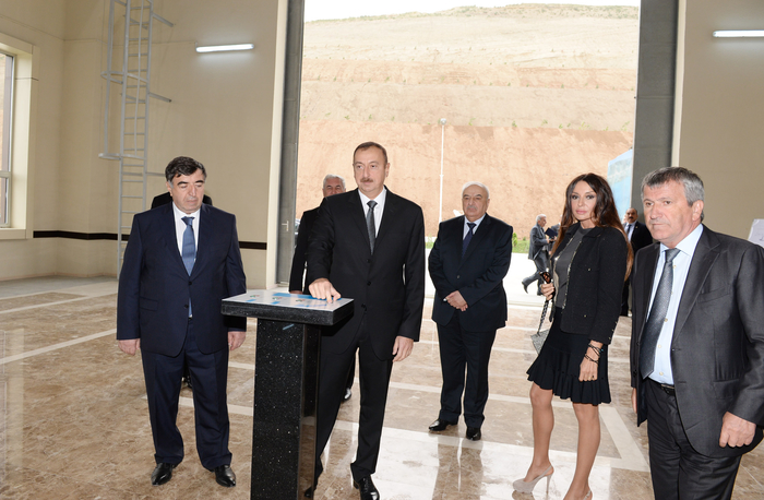 Prezident İlham Əliyev: Son 10 ildə ölkəmiz böyük, şərəfli yol keçib (FOTO)