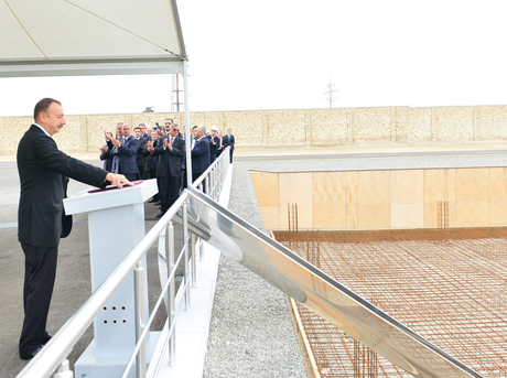 Prezident İlham Əliyev: Azərbaycan öz sənaye potensialını inkişaf etdirir və sənayeləşmə siyasətimiz uğurla davam etdirilir (FOTO)