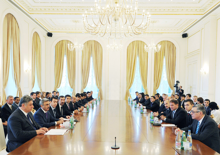 Prezident İlham Əliyev: İdmançılarımızı qələbələrə aparan məhz Vətən sevgisidir  (FOTO)