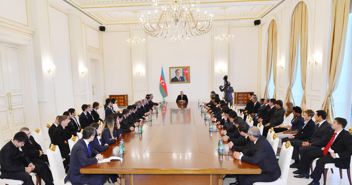 Prezident İlham Əliyev: İdmançılarımızı qələbələrə aparan məhz Vətən sevgisidir  (FOTO)