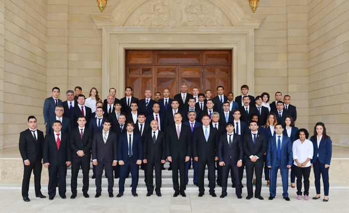 Prezident İlham Əliyev: İdmançılarımızı qələbələrə aparan məhz Vətən sevgisidir  (FOTO)
