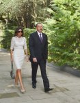 Prezident İlham Əliyev ailə üzvləri ilə birlikdə ümummilli lider Heydər Əliyevin məzarını və Şəhidlər xiyabanını ziyarət edib (FOTO)