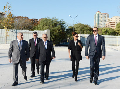 Prezident İlham Əliyev və xanımı yeni salınan Dədə Qorqud parkında görülən işlərlə tanış olublar (FOTO)