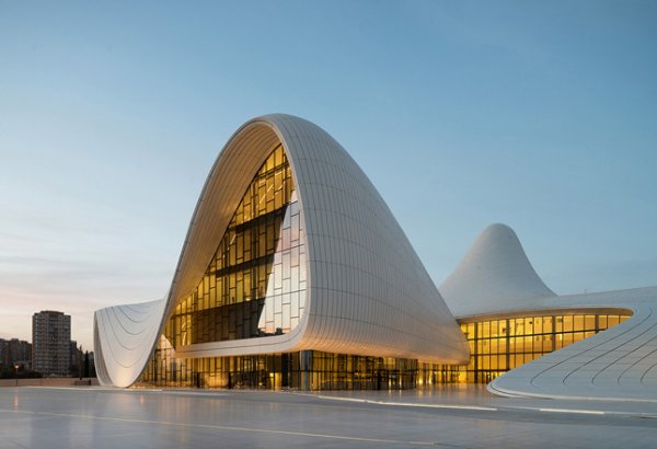 Heydər Əliyev Mərkəzi "Arxitektura" nominasiyasında nüfuzlu "Designs of the Year-2014" mükafatının sahibi olub (FOTO)