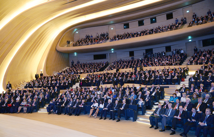 Prezident İlham Əliyev: Bakı beynəlxalq əməkdaşlığın mərkəzlərindən birinə çevrilib (ƏLAVƏ OLUNUB-2) (FOTO)