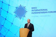 Prezident İlham Əliyev: Bakı beynəlxalq əməkdaşlığın mərkəzlərindən birinə çevrilib (ƏLAVƏ OLUNUB-2) (FOTO)