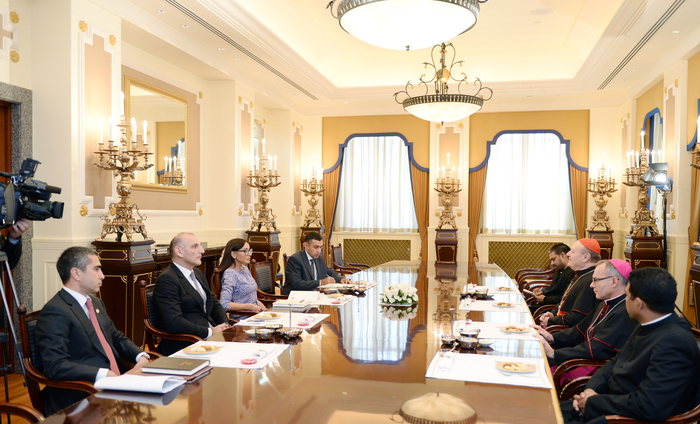 Mehriban Əliyeva Vatikan Dövlətinin mədəniyyət üzrə pontifik şurasının prezidenti kardinal Canfranko Ravazi ilə görüşüb (FOTO)
