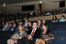 Leyla Əliyeva Heydər Əliyev Mərkəzində italyan bəstəkar Umberto Cordanonun "Sibir" operasına tamaşa edib (FOTO)