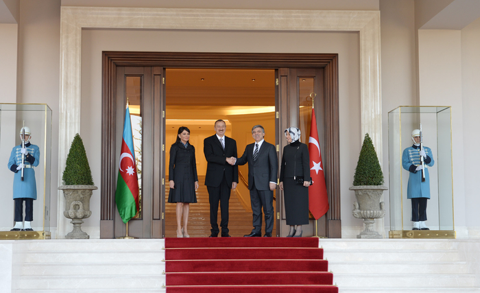 Azərbaycan Prezidenti İlham Əliyevin Ankarada rəsmi qarşılanma mərasimi olub (ƏLAVƏ OLUNUB) (FOTO)