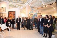 Leyla Əliyeva rəssam Lalla Essaydinin “Zaman və gözəllikdən kənar” adlı sərgisinin açılışında iştirak edib (FOTO)