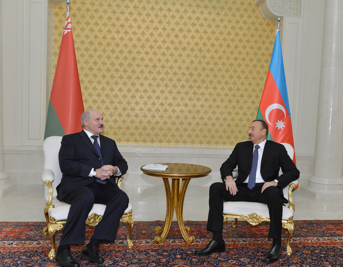 Azərbaycan və Belarus prezidentlərinin təkbətək görüşü olub (FOTO)