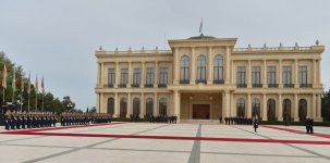 Azərbaycanda Belarus Prezidenti Aleksandr Lukaşenkonun rəsmi qarşılanma mərasimi olub (FOTO)