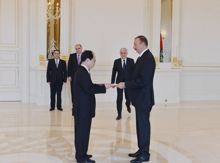Prezident İlham Əliyev Yaponiya və Yeni Zelandiyanın yeni təyin olunmuş səfirlərinin etimadnamələrini qəbul edib     (FOTO)