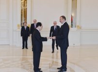 Prezident İlham Əliyev Yaponiya və Yeni Zelandiyanın yeni təyin olunmuş səfirlərinin etimadnamələrini qəbul edib     (FOTO)