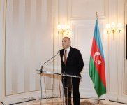 Parisdə təşkil edilmiş sərgidə Azərbaycanın birinci xanımı Mehriban Əliyeva iştirak etmişdir (FOTO)
