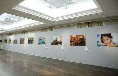 Parisdə təşkil edilmiş sərgidə Azərbaycanın birinci xanımı Mehriban Əliyeva iştirak etmişdir (FOTO)
