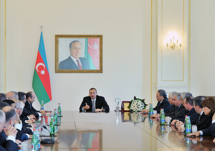 Prezident İlham Əliyev: Azərbaycanda azad media var və biz onun daha da inkişaf etməsində maraqlıyıq (FOTO)