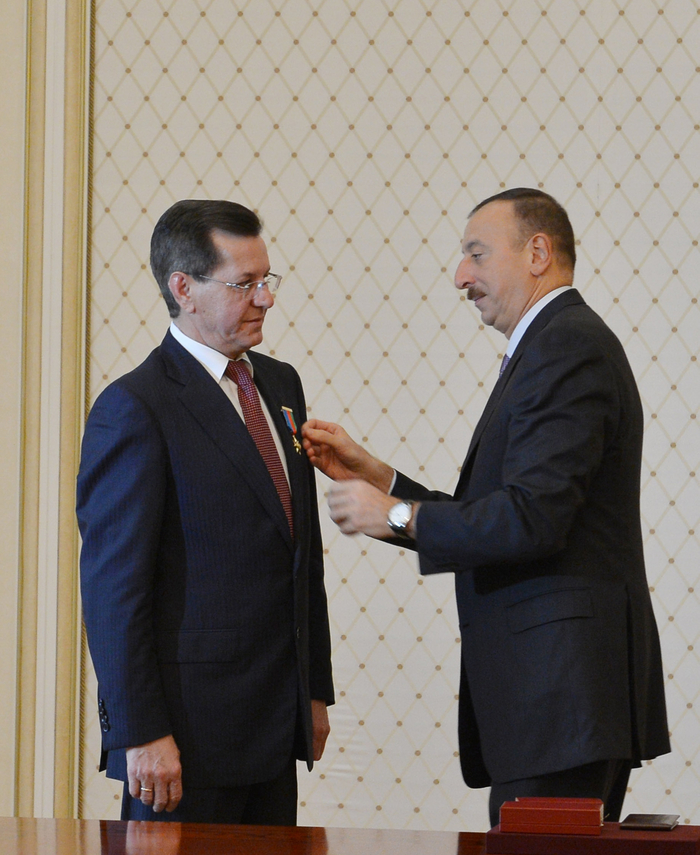 Prezident İlham Əliyev Həştərxan vilayətinin qubernatorunun başçılıq etdiyi nümayəndə heyətini qəbul edib (FOTO)