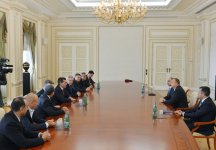 Prezident İlham Əliyev Həştərxan vilayətinin qubernatorunun başçılıq etdiyi nümayəndə heyətini qəbul edib (FOTO)