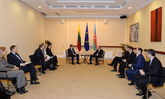 Prezident İlham Əliyev Vilnüsdə Litvanın Baş naziri Alqirdas Butkeviçius ilə görüşüb (FOTO)