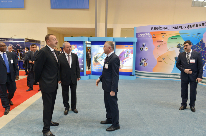 Prezident İlham Əliyev “BakuTel-2013” XIX Azərbaycan Beynəlxalq telekommunikasiya və informasiya texnologiyaları sərgisi ilə tanış olub (FOTO)