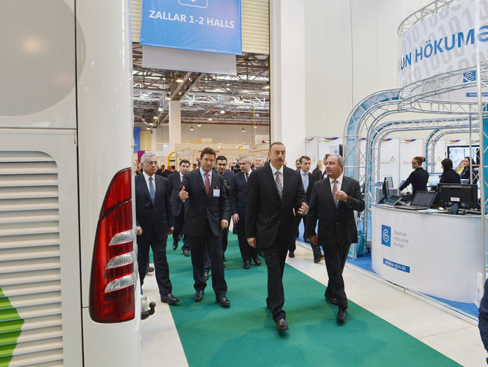 Prezident İlham Əliyev “BakuTel-2013” XIX Azərbaycan Beynəlxalq telekommunikasiya və informasiya texnologiyaları sərgisi ilə tanış olub (FOTO)