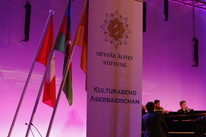 Hamburqda "Azərbaycan gecəsi" keçirilib (FOTO)