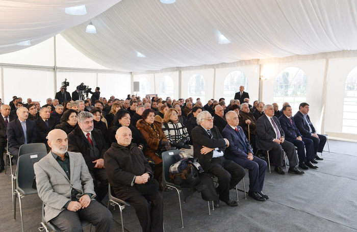Prezident İlham Əliyev Bakıda Dədə Qorqud parkının açılışında iştirak edib (FOTO)