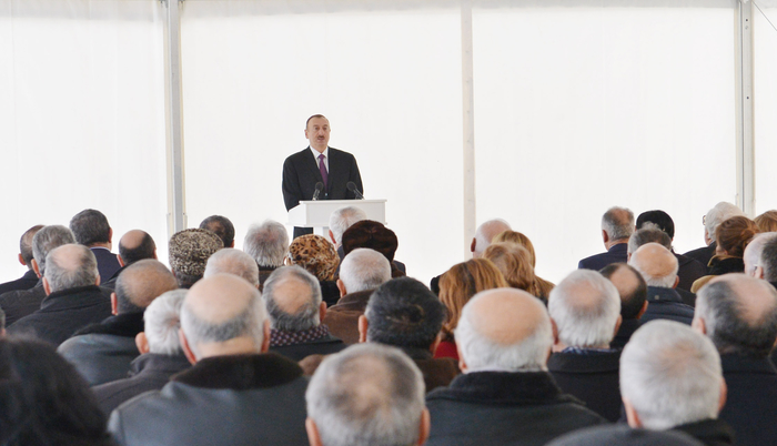 Prezident İlham Əliyev Bakıda Dədə Qorqud parkının açılışında iştirak edib (FOTO)