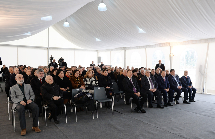 Prezident İlham Əliyev Bakıda Dədə Qorqud parkının açılışında iştirak edib (FOTO)