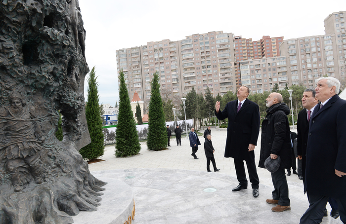 Prezident İlham Əliyev Bakıda Dədə Qorqud parkının açılışında iştirak edib (FOTO)