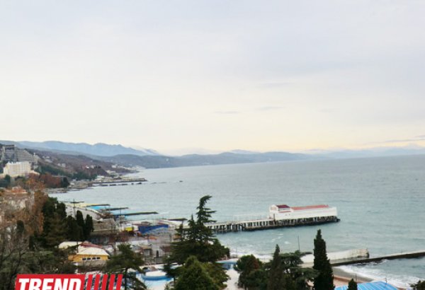 Səfirlik: Əcnəbilər Krıma yalnız Ukrayna ərazisindən daxil ola bilərlər