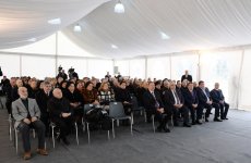 Prezident İlham Əliyev Bakıda Dədə Qorqud parkının açılışında iştirak edib (FOTO)