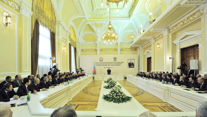 Prezident İlham Əliyev: Bizim siyasətimizin təməlində dövlət maraqları, xalqla iqtidar arasında birlik dayanır (ƏLAVƏ OLUNUB) (FOTO)