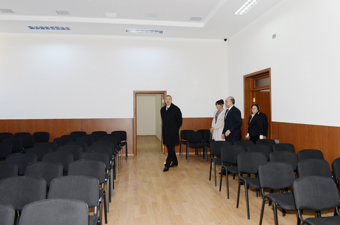 Prezident İlham Əliyev və xanımı Yeni Ramana qəsəbəsində Sağlamlıq İmkanları Məhdud Gənclərin Peşə Reabilitasiya Mərkəzinin açılışında iştirak ediblər (FOTO)