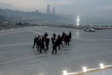 Dağıstan Respublikasının Prezidenti Ramazan Abdulatipov Dövlət Bayrağı Meydanı ilə tanış olmuşdur (FOTO)