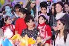 Mehriban Əliyeva: Biz hamımız öz ölkəmizlə fəxr etməliyik və Azərbaycanın inkişafı, daha da güclənməsi üçün çalışmalıyıq (FOTO)