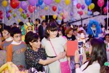 Mehriban Əliyeva: Biz hamımız öz ölkəmizlə fəxr etməliyik və Azərbaycanın inkişafı, daha da güclənməsi üçün çalışmalıyıq (FOTO)