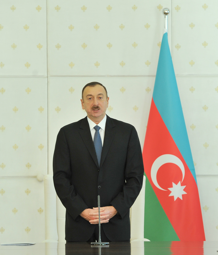 Prezident İlham Əliyev Azərbaycanda 2014-cü ili "Sənaye ili" elan edib (FOTO)