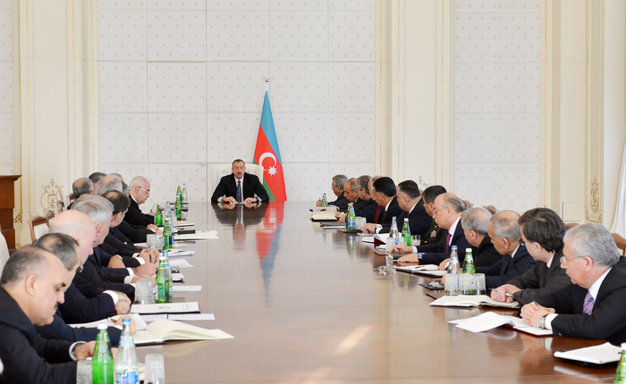 Prezident İlham Əliyev Azərbaycanda 2014-cü ili "Sənaye ili" elan edib (FOTO)